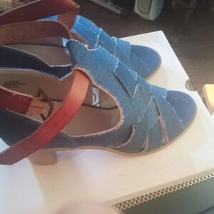 Size 9 Denim Blue Strappy Women's Sandals